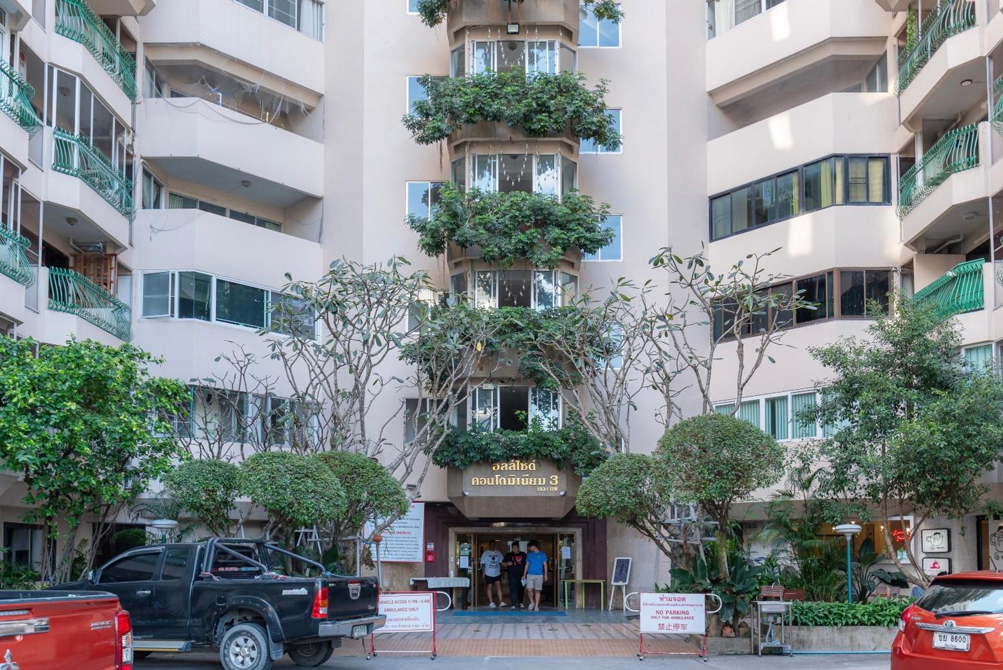 Cozy B At Nimman Studio Room In Condominium 치앙마이 외부 사진