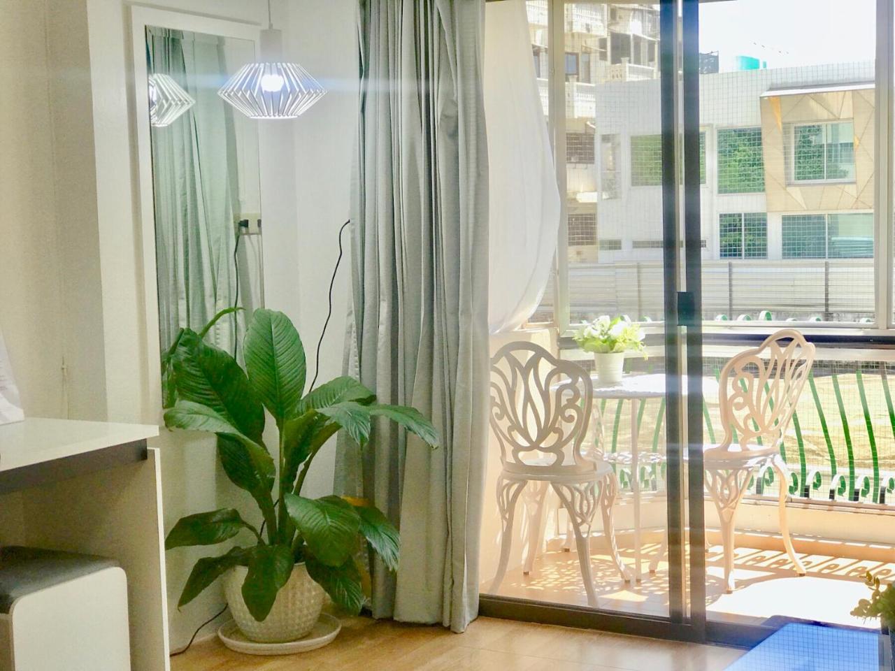 Cozy B At Nimman Studio Room In Condominium 치앙마이 외부 사진
